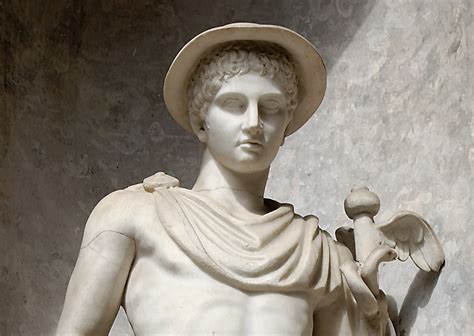 physical appearance of hermes.